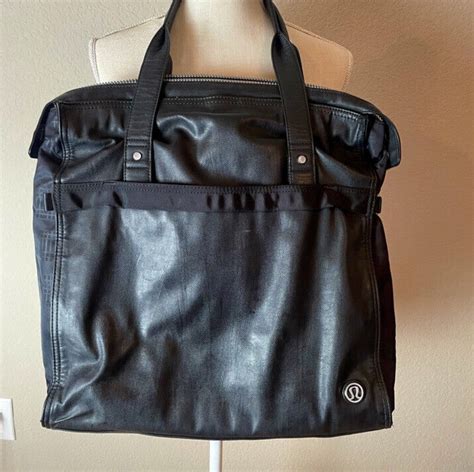 lululemon dupe gift bag|lululemon weekender bag.